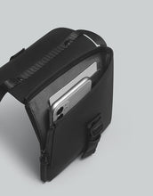 將圖片載入圖庫檢視器 GASTON LUGA - Spläsh Mini Crossbody - Black (RE1401)
