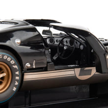 將圖片載入圖庫檢視器 1:18 Black GT40 MK II #2 Diecast