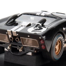 將圖片載入圖庫檢視器 1:18 Black GT40 MK II #2 Diecast