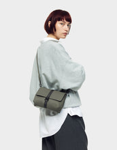 將圖片載入圖庫檢視器 GASTON LUGA - Spläsh Crossbody Bag - Olive (CB102)
