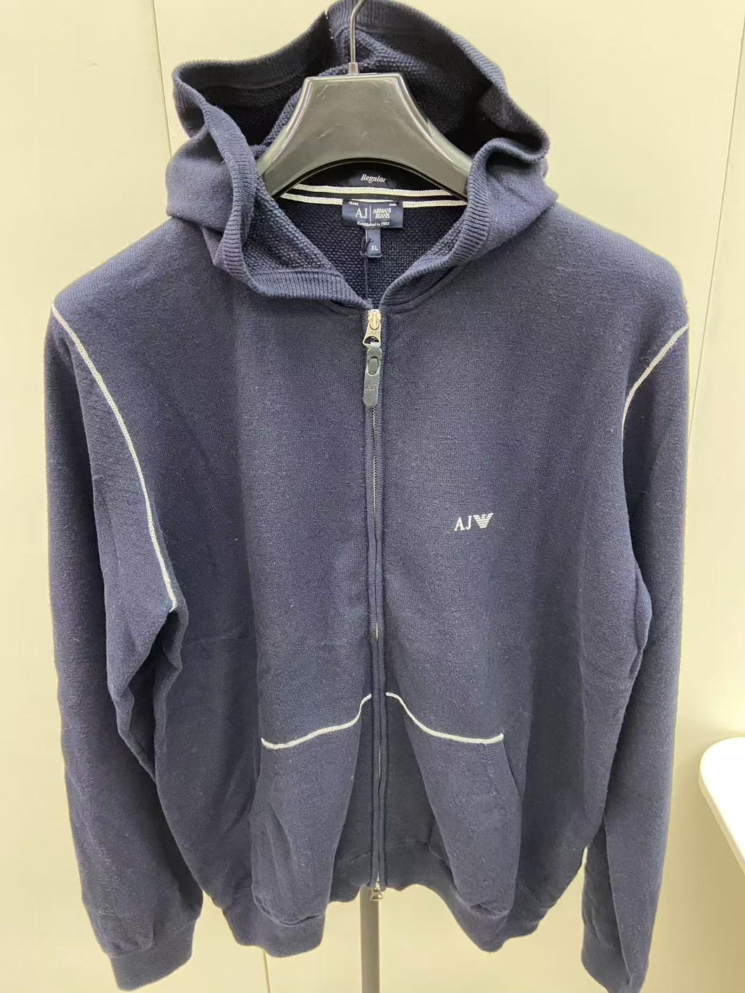 B054 (L M S XL)