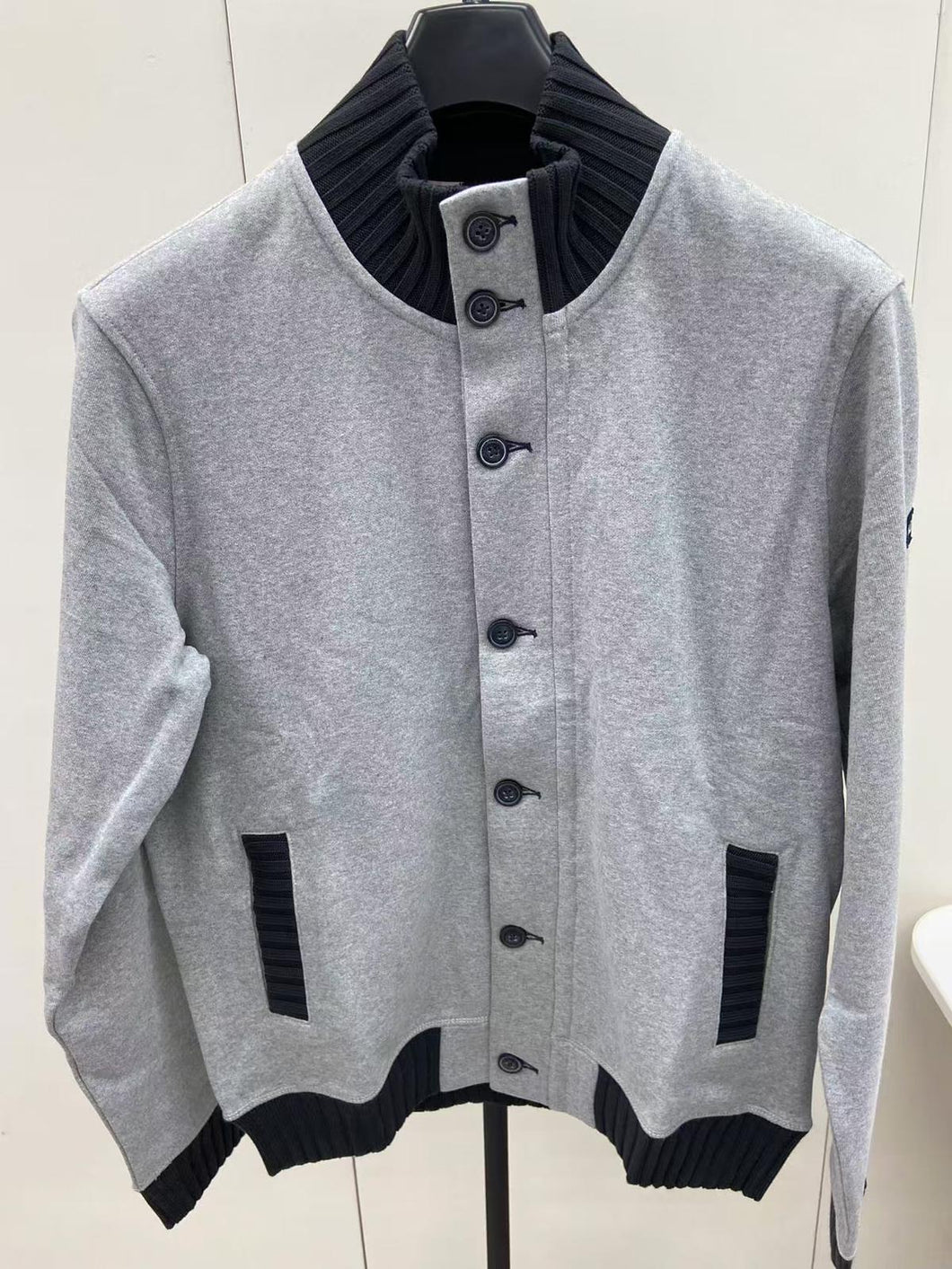 B053 (L M S XL)